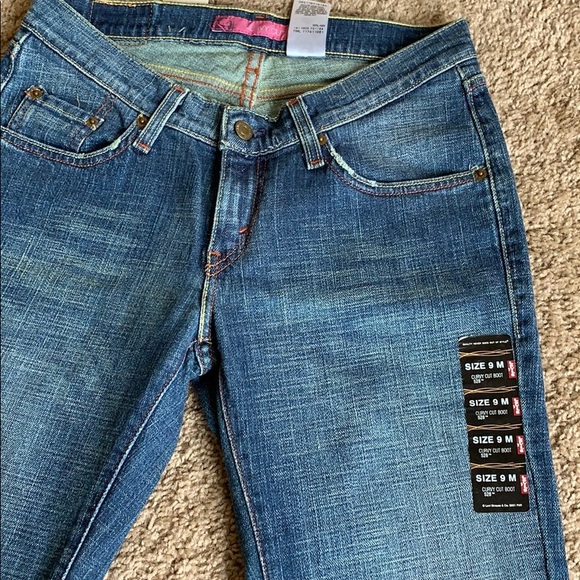 N͙E͙W͙ with all tags Levi’s CURVY CUT Jeans 9 M - Picture 3 of 5